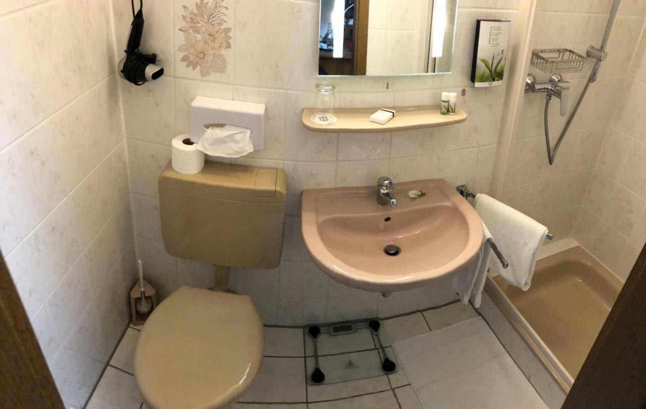 Hotel Kaiserquelle Salzgitter Pokoj fotografie